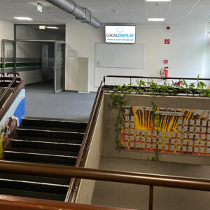 Zeigt das Berufsinformationsdisplay im Gregor-Mendel-Gymnasium in Amberg